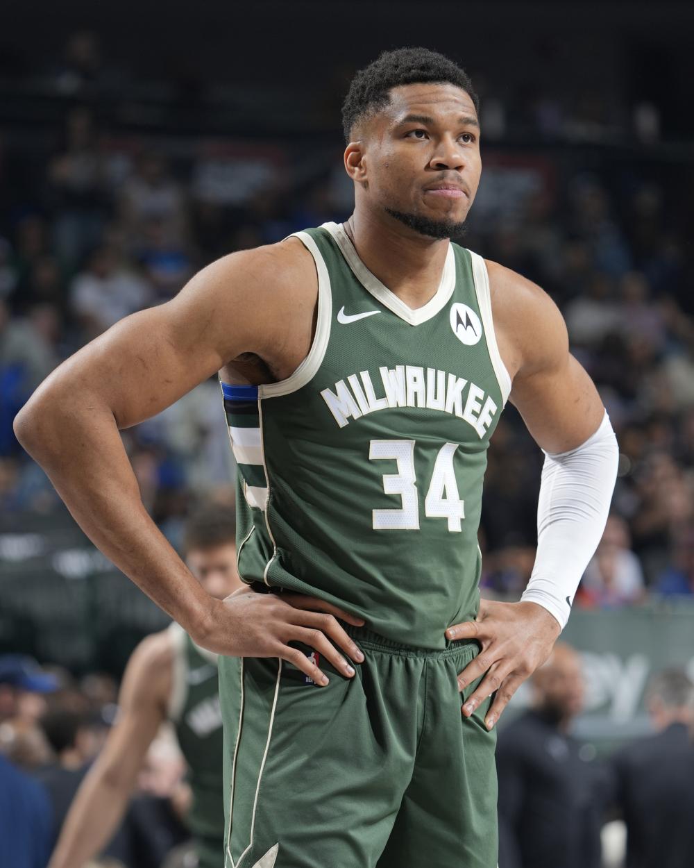 而是根据团 而是根据团